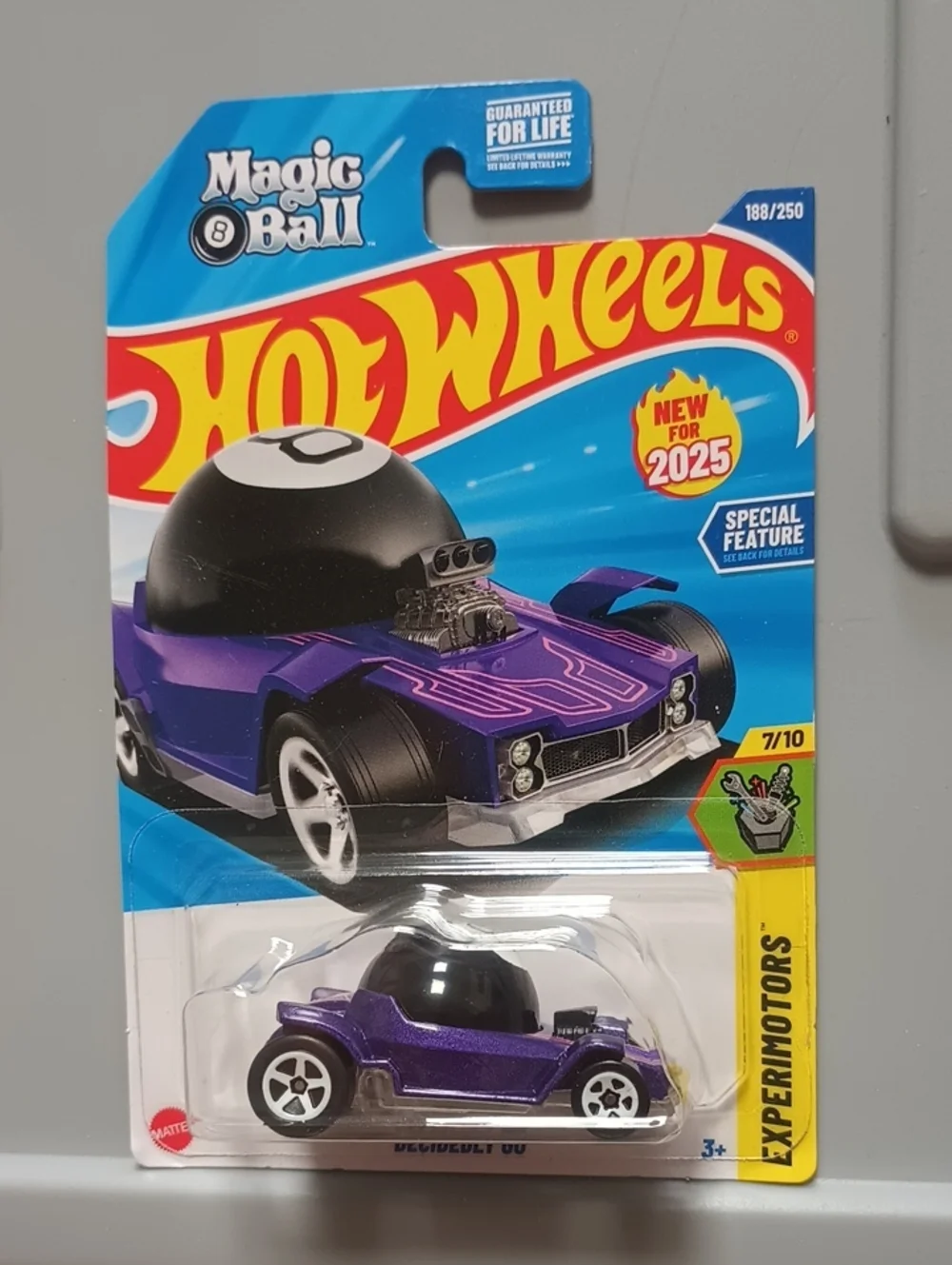 Hot Wheels Experimotors Purple Magic 8 Ball Die-Cast Car